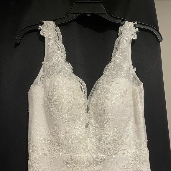 Lulu’s Wedding- Lace Mermaid Wedding Dress - Picture 5 of 10